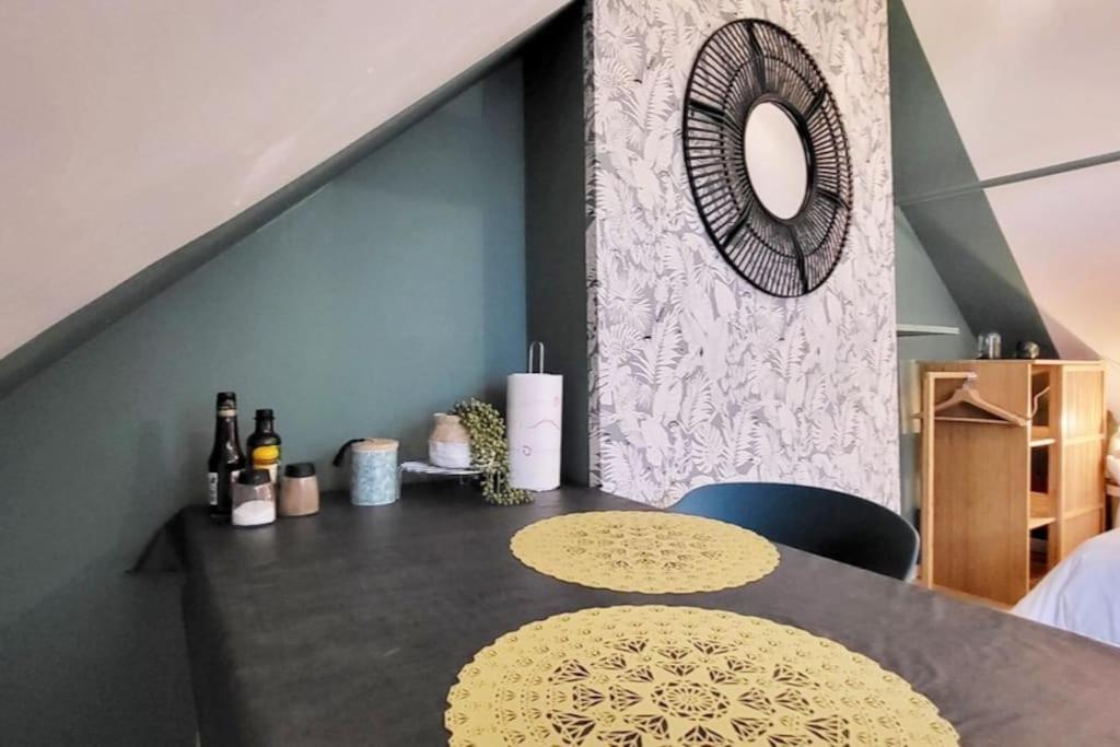 La Cabane - Petit Studio Mansarde - Plage 50M - Rue Gratuite Сен-Мало Экстерьер фото