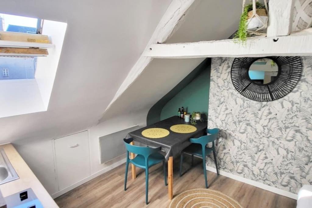 La Cabane - Petit Studio Mansarde - Plage 50M - Rue Gratuite Сен-Мало Экстерьер фото